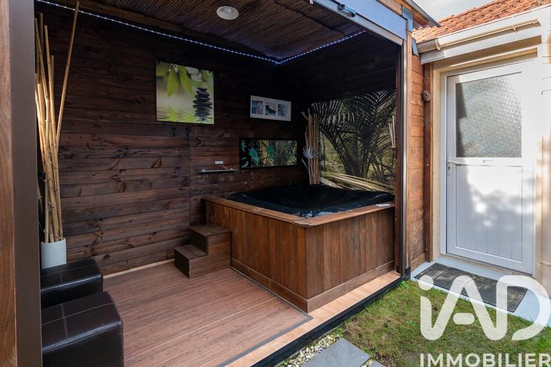 Maison - 93 m² - 4 pièces