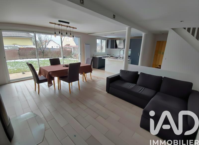 Maison - 109 m² - 6 pièces
