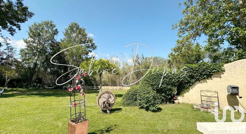 Maison - 300 m² - 10 pièces