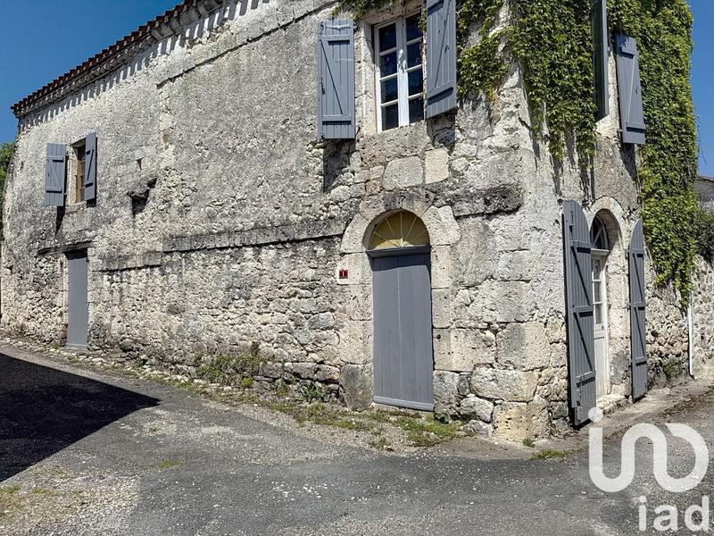 Maison de village - 260 m² - 8 pièces