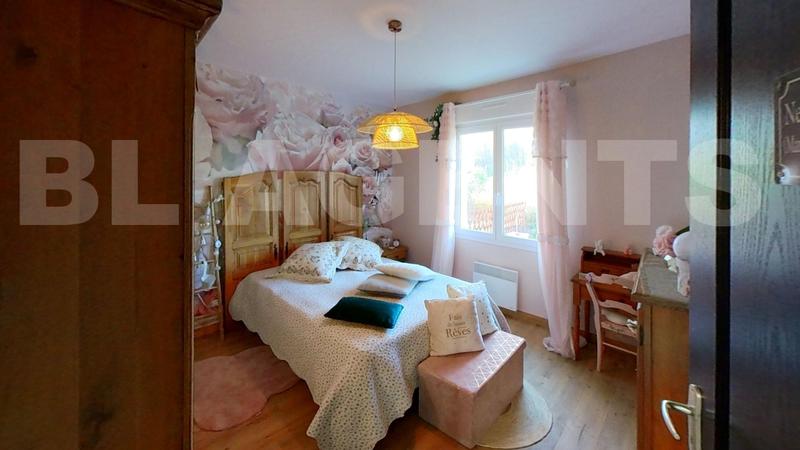 Maison traditionnelle - 99 m² - 6 pièces