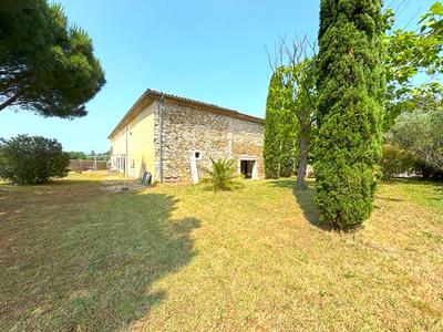 Maison - 245 m² - 8 pièces