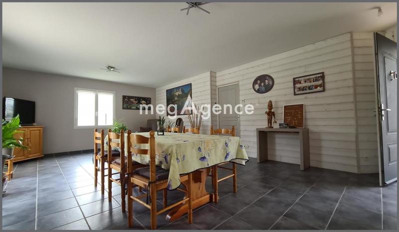 Maison - 101 m² - 8 pièces