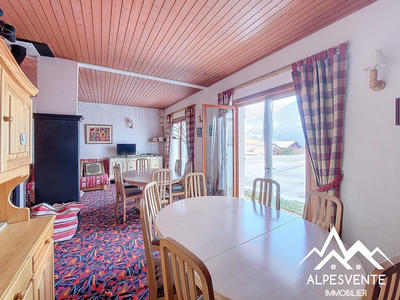 Appartement - 110 m² - 5 pièces