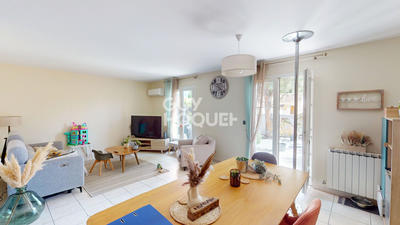 Maison - 90 m² - 4 pièces