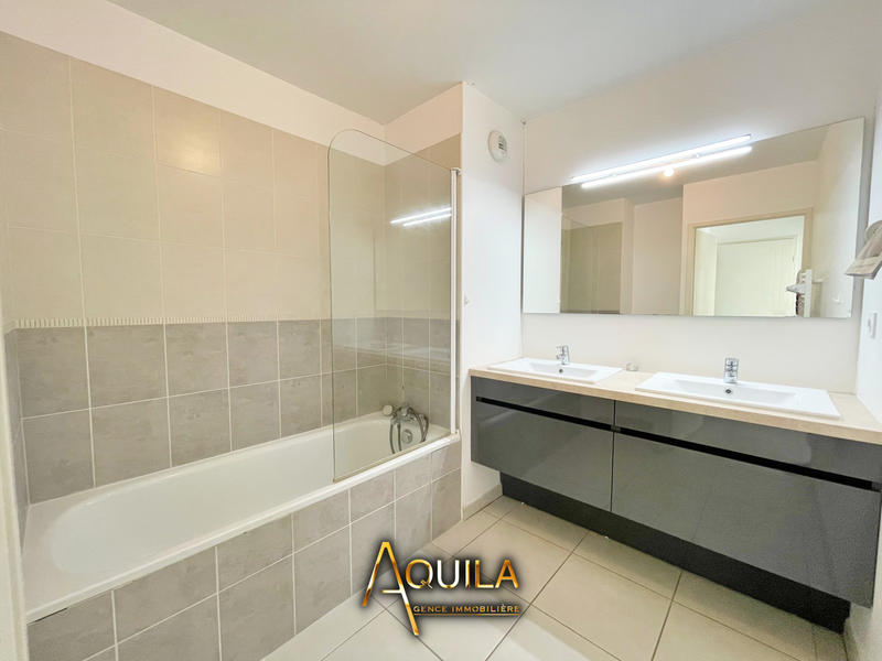 Appartement - 77 m² - 4 pièces