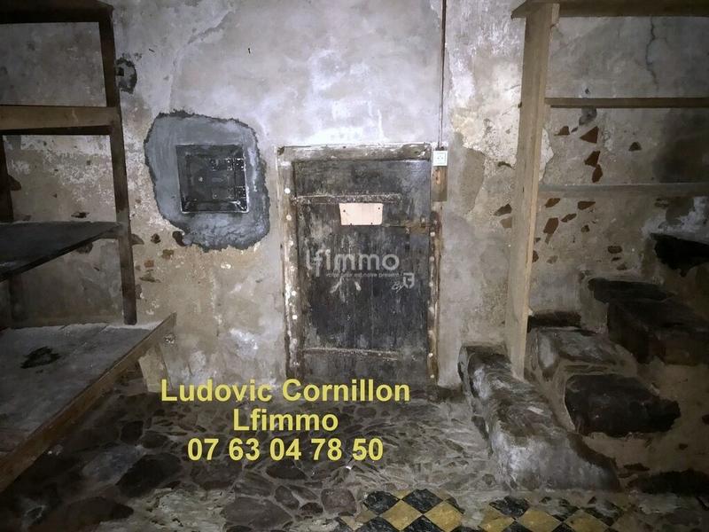 Maison de village - 280 m² - 8 pièces