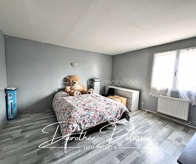 Maison - 169 m² - 8 pièces