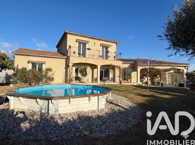 Maison - 148 m² - 5 pièces