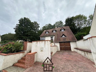 Maison - 125 m² - 8 pièces