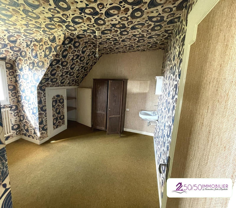 Maison - 144 m² - 7 pièces