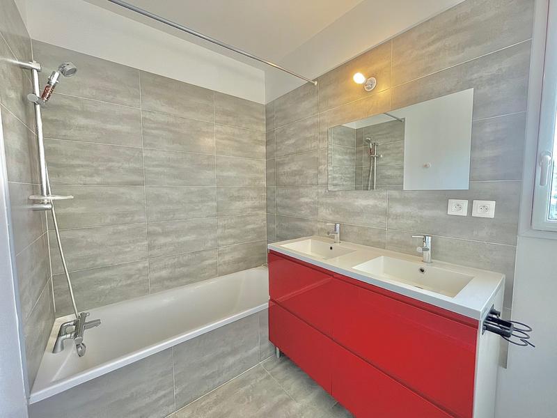 Maison contemporaine - 117 m² - 5 pièces