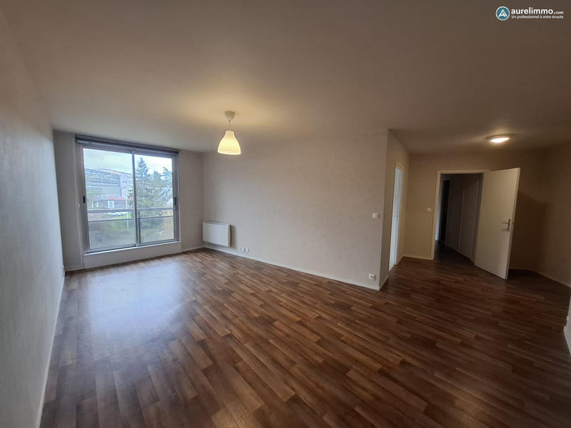 Appartement - 79 m² - 3 pièces