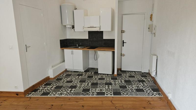 Studio - 30 m² - 1 pièce