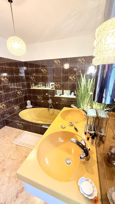 Maison - 140 m² - 7 pièces