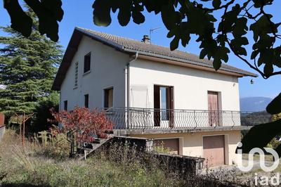 Maison - 94 m² - 4 pièces