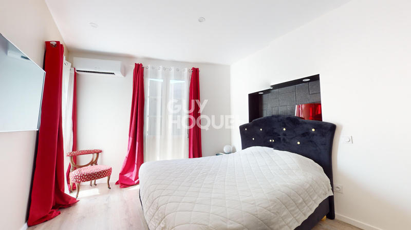 Appartement - 245 m² - 13 pièces