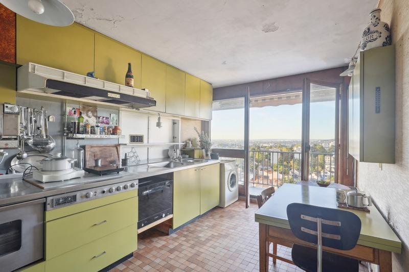 Appartement - 208 m² - 9 pièces