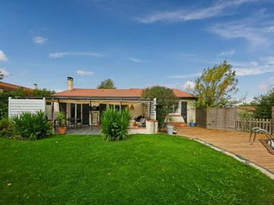 Maison - 98 m² - 4 pièces