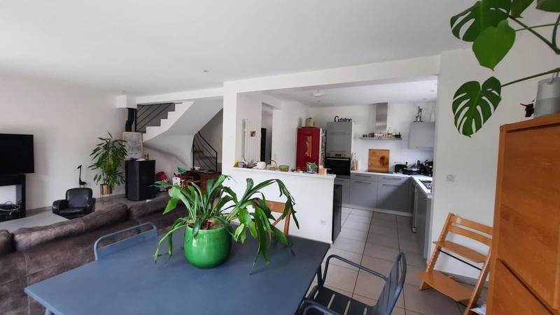 Maison - 122 m² - 5 pièces