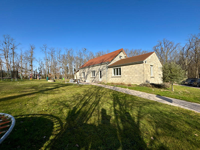 Maison - 200 m² - 7 pièces