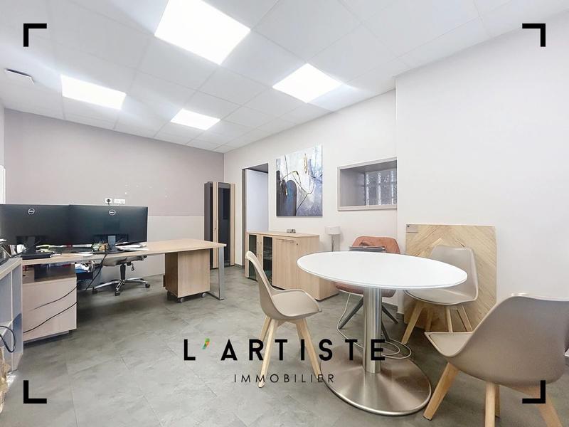 Bureau - 141 m² - 7 pièces