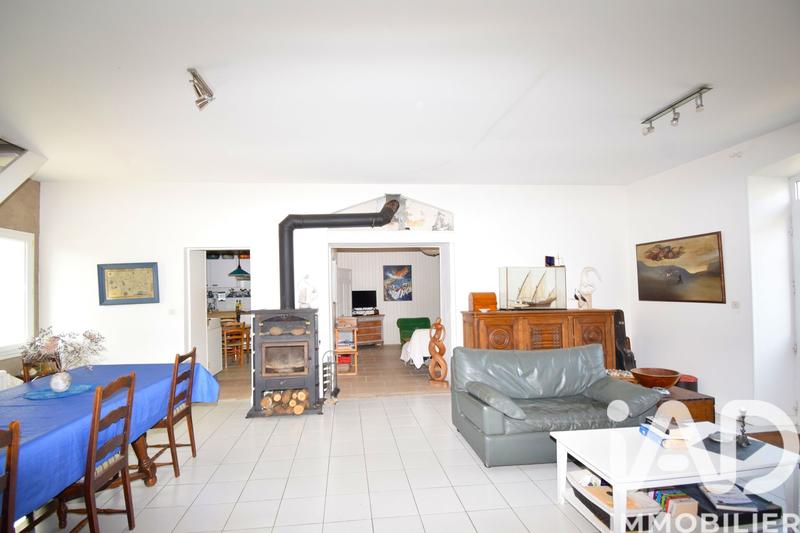 Maison - 175 m² - 9 pièces