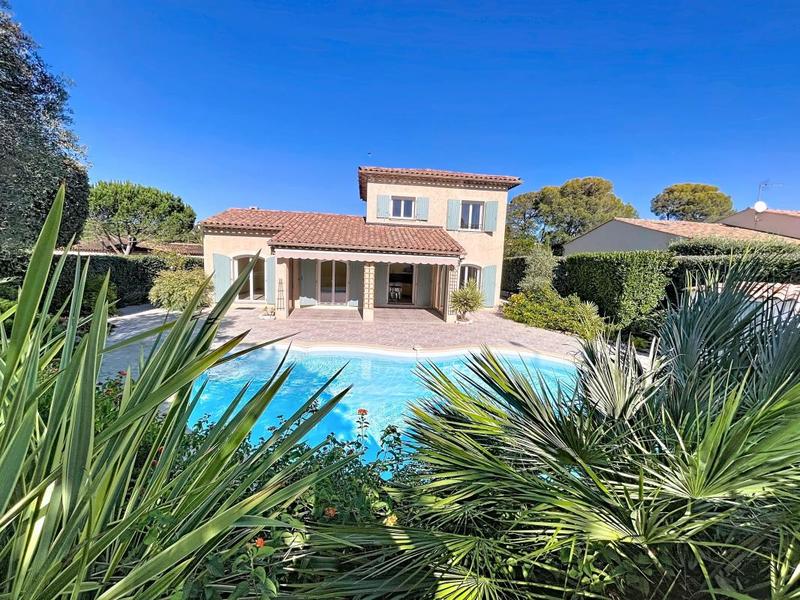 Maison - 128 m² - 5 pièces