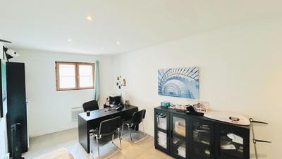 Bureau - 76 m² - 4 pièces