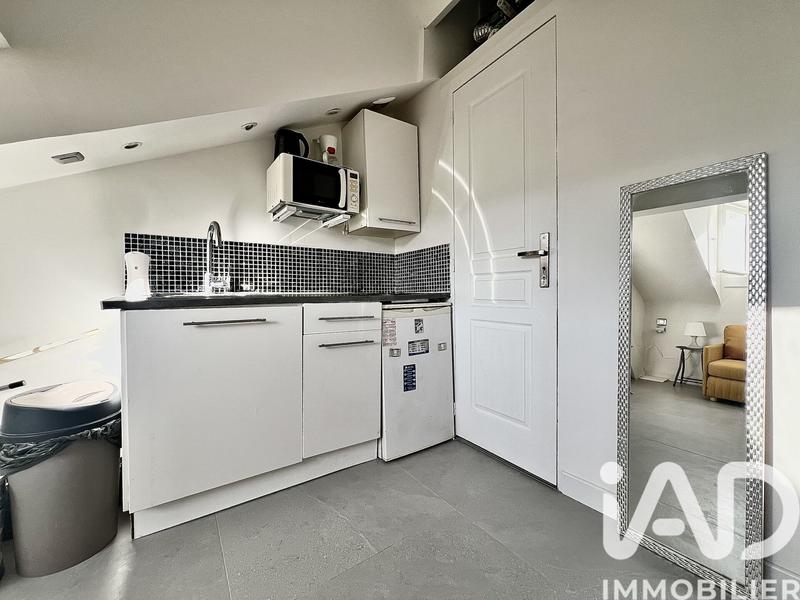 Studio - 11 m² - 1 pièce