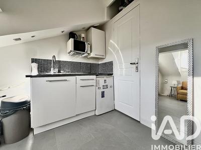 Studio - 11 m² - 1 pièce