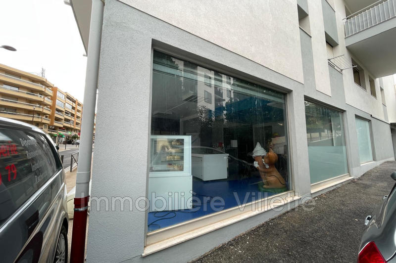 Local commercial - 67 m²