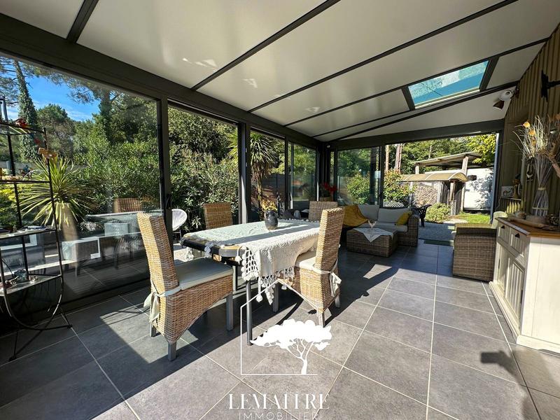 Maison traditionnelle - 118 m² - 5 pièces