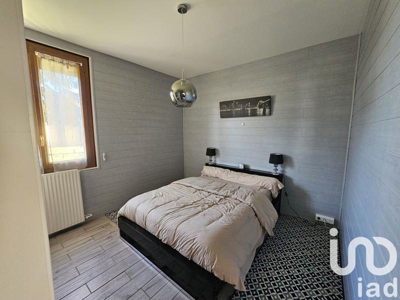 Maison - 243 m² - 9 pièces