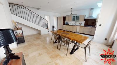 Maison - 140 m² - 5 pièces