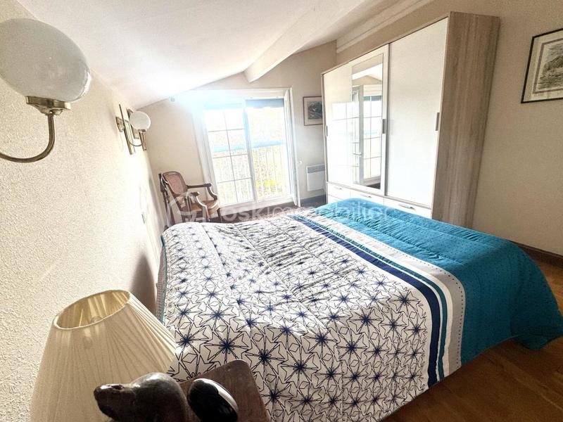 Villa - 217 m² - 8 pièces