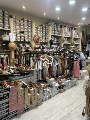 Local commercial - 130 m² - 3 pièces