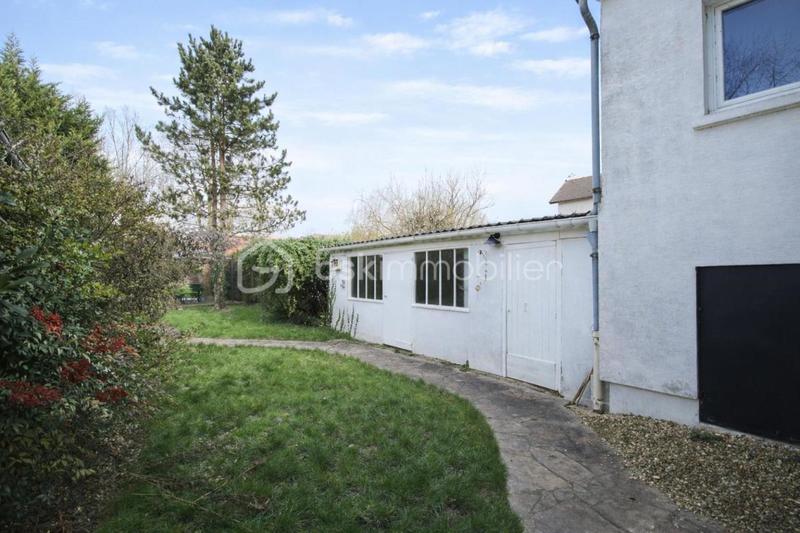 Maison - 95 m² - 4 pièces