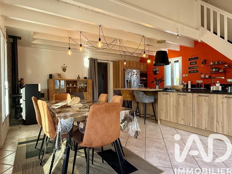 Maison - 138 m² - 5 pièces