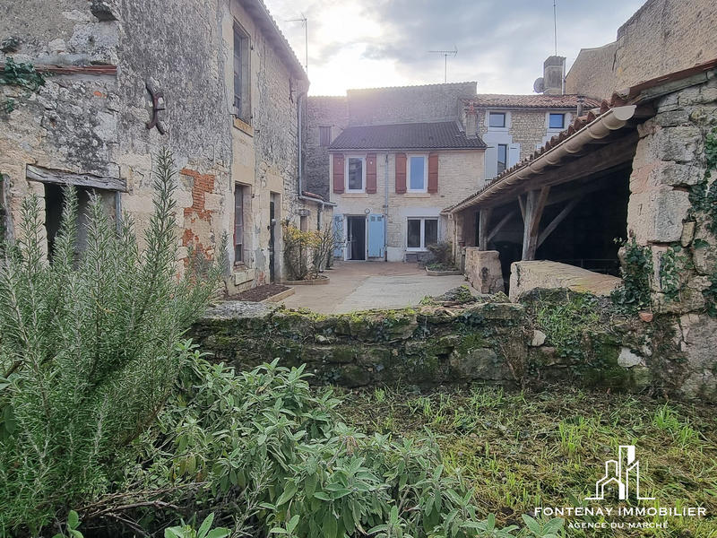 Maison ancienne - 118 m² - 4 pièces