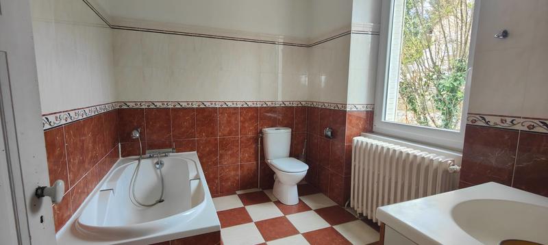 Maison - 140 m² - 7 pièces