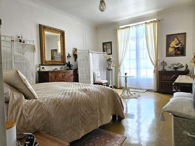 Maison - 137 m² - 5 pièces