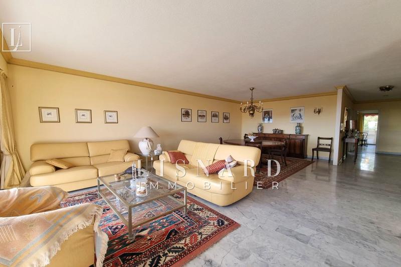 Appartement - 107 m² - 4 pièces