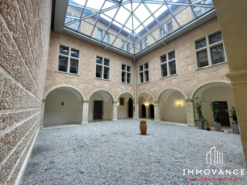 Appartement - 64 m² - 2 pièces