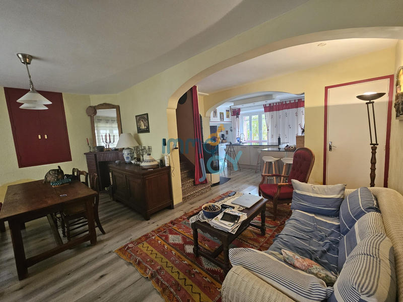 Maison de village - 196 m² - 10 pièces