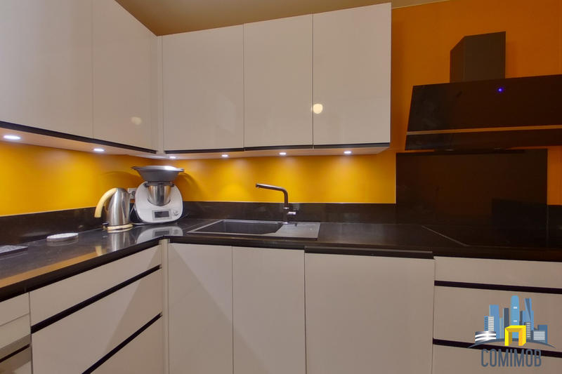 Appartement - 101 m² - 5 pièces