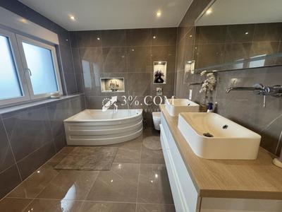 Maison d'architecte - 154 m² - 6 pièces