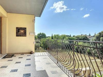 Maison - 172 m² - 7 pièces