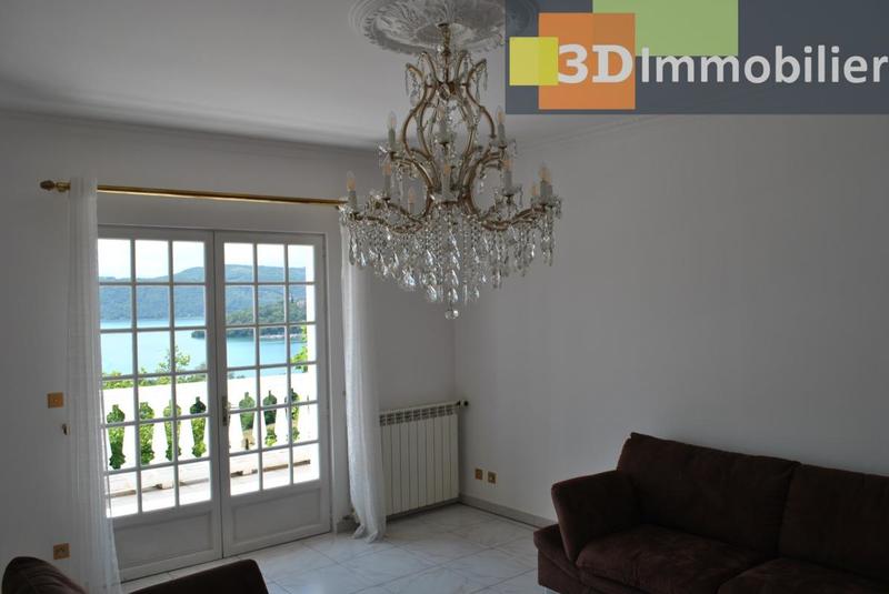 Maison - 370 m² - 16 pièces