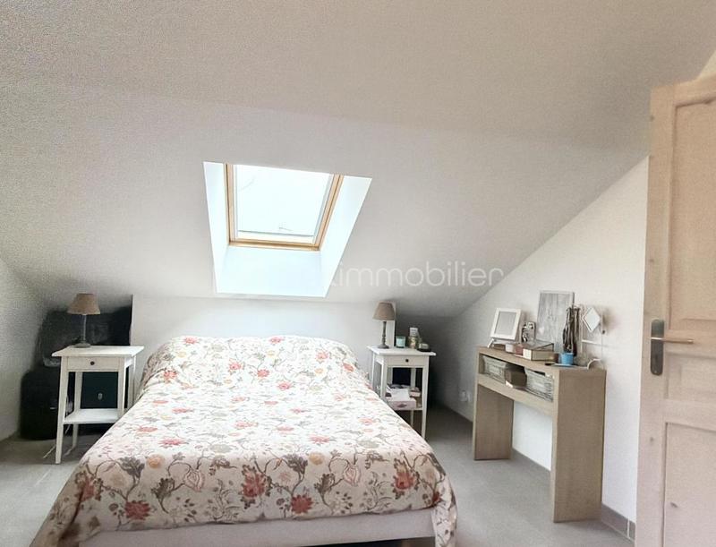 Maison traditionnelle - 84 m² - 4 pièces